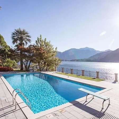 Lenno Apartment, Period Located On The Lake Sleeps 8 By Italian Appartement *