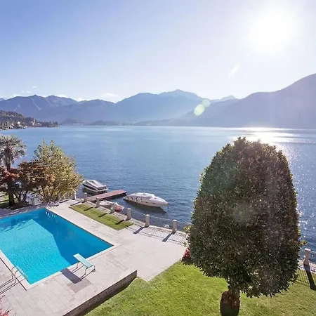 Lenno Apartment, Period Located On The Lake Sleeps 8 By Italian